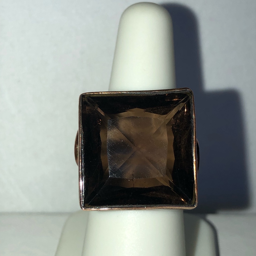 Faceted Smoky Topaz Gemstone (35.22 Cts) In Gold & Copper Metals Ring